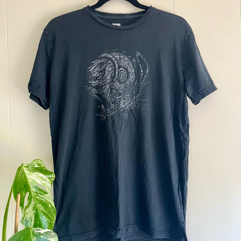 El Silencio Mezcal Distressed Conejo Graphic Tee
